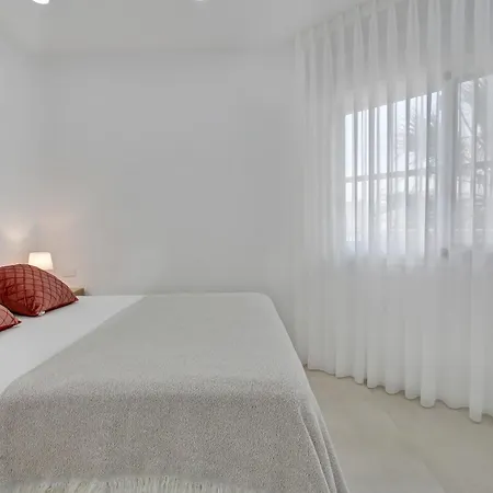 Daire Casa Marinita, Floor, Direct Access To The Seafront *