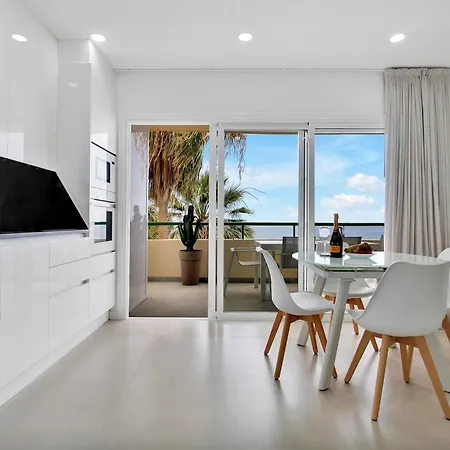 Casa Marinita, Floor, Direct Access To The Seafront Daire Los Cristianos (Tenerife)