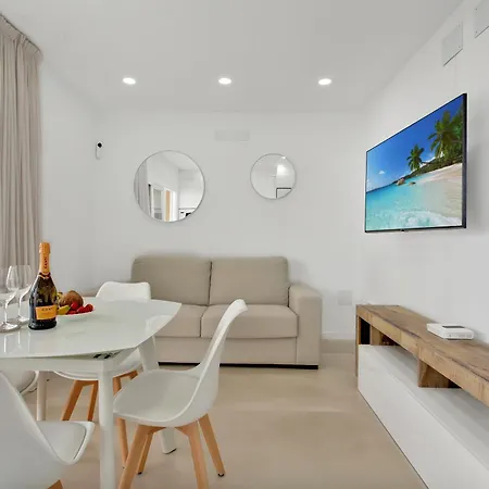 Casa Marinita, Floor, Direct Access To The Seafront Daire Los Cristianos (Tenerife)